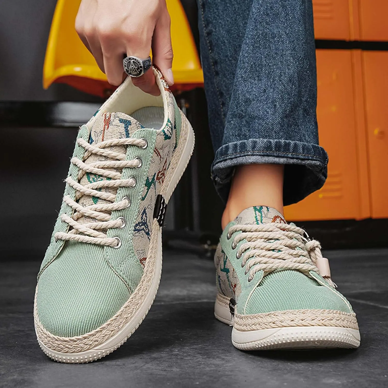 Men's Casual Sneakers Fashion Lace-up Canvas Casual Shoes Comfortable Lightweight Slip On Shoes Outdoor Breathable Non-Slip Walking Shoes Casual Loafers